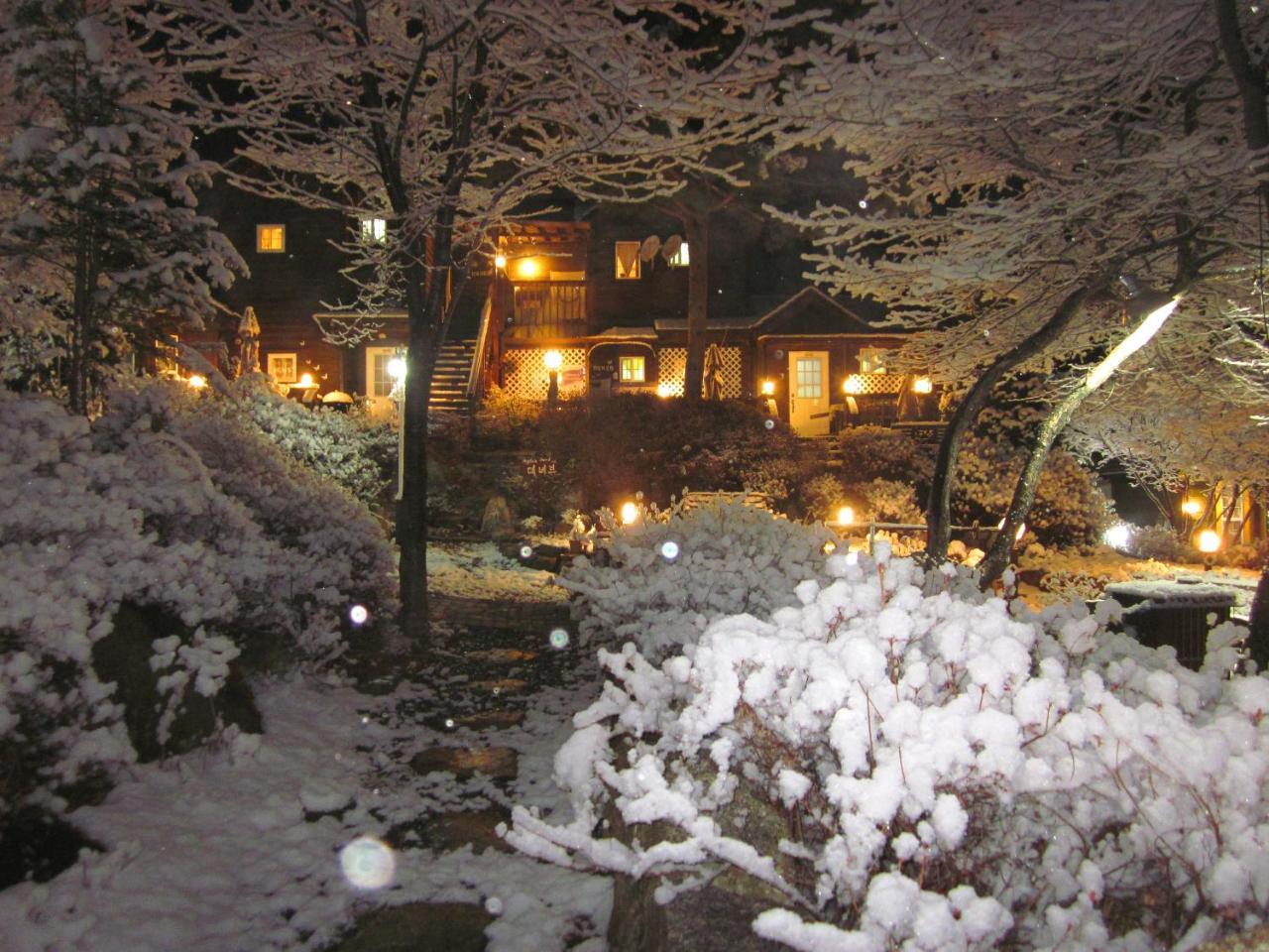 Mayfair Deneb Pension Pyeongchang Exterior foto